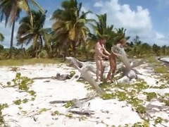 KiloPanties presents: Beach sex