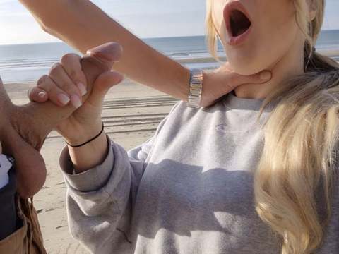 KiloPanties presents: Outdoor after a blowjob for a stranger on the beach, i was fucked in public