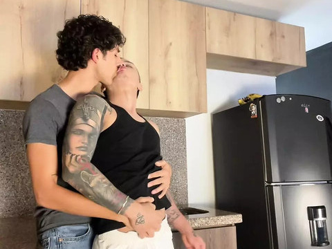 KiloPanties presents: Colombian boy shows how to take a huge cock - enriquemudu & milky_santy