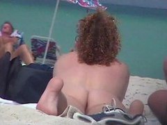 KiloPanties presents: Many hotties at the nude beach