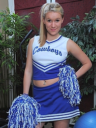 KiloPanties presents: Cheerleader Kristi Kay drops pompoms and gets naked