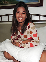 KiloPanties presents: Dark-skinned 22 yr old Filipina meets old flame in Angeles City