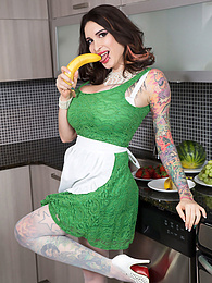 KiloPanties presents: Kitchen Magic With Ariane Saint-Amour